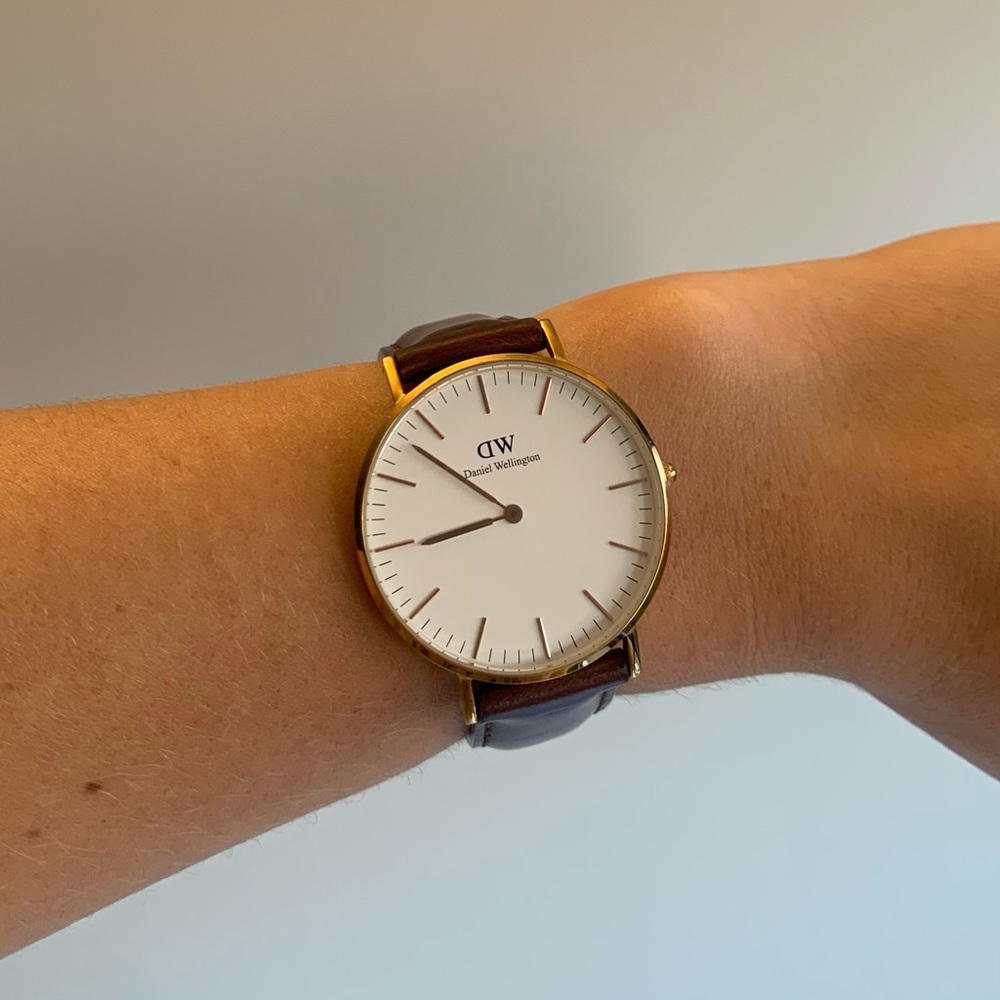 Daniel Wellington rose gold 32 mm PETITE ST MAWES watch.